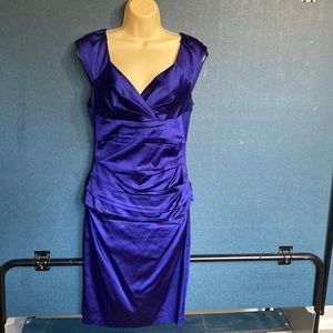 Suzi chin Size 6 majestic blue form fitting dress